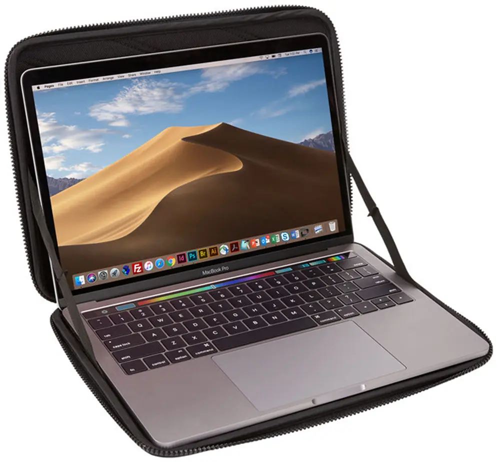 スーリー PC収納ケース Gauntlet MacBook Pro Sleeve 16 Black 3204523