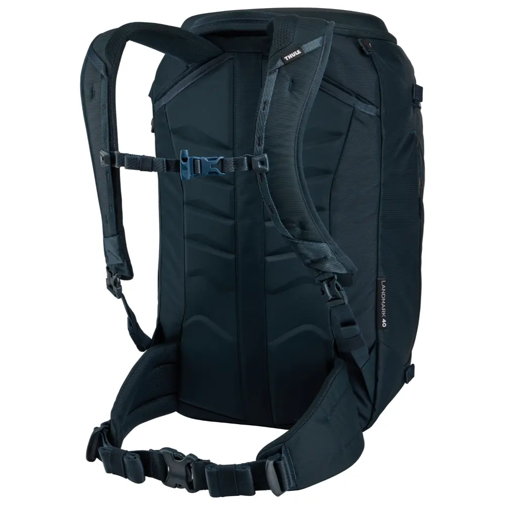 Thule Landmark 40L Travel Pack