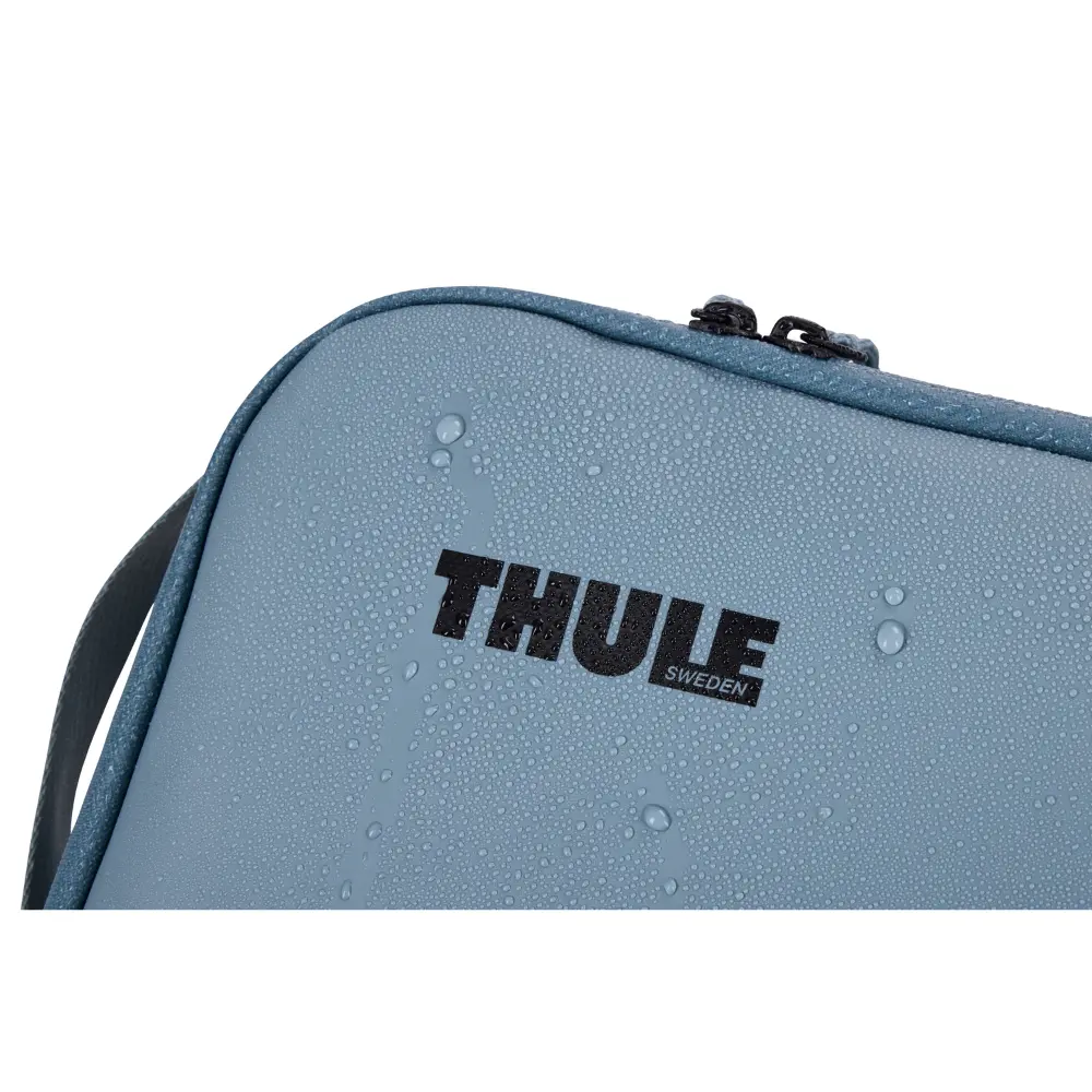 Thule Chasm Medium Gear Cube